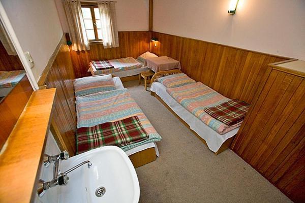 Hostel Schronisko Pttk Samotnia Karpacz Pokoj fotografie