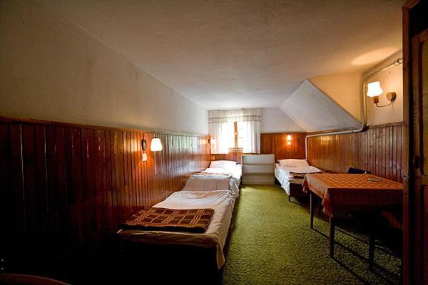 Hostel Schronisko Pttk Samotnia Karpacz Pokoj fotografie