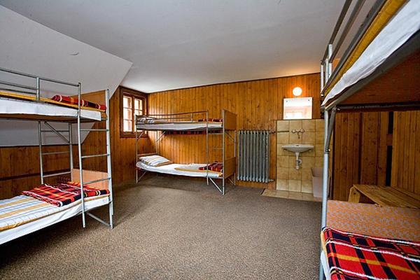 Hostel Schronisko Pttk Samotnia Karpacz Pokoj fotografie
